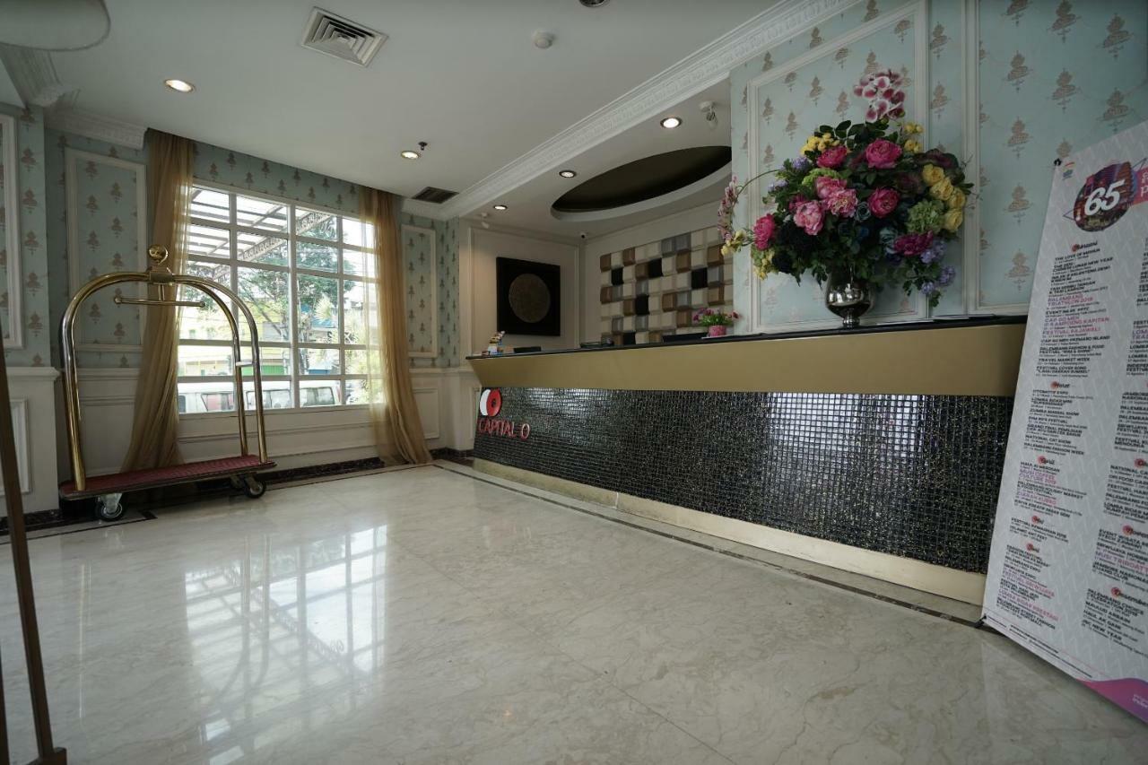 Capital O 1128 Hotel Imara Palembang Eksteriør bilde