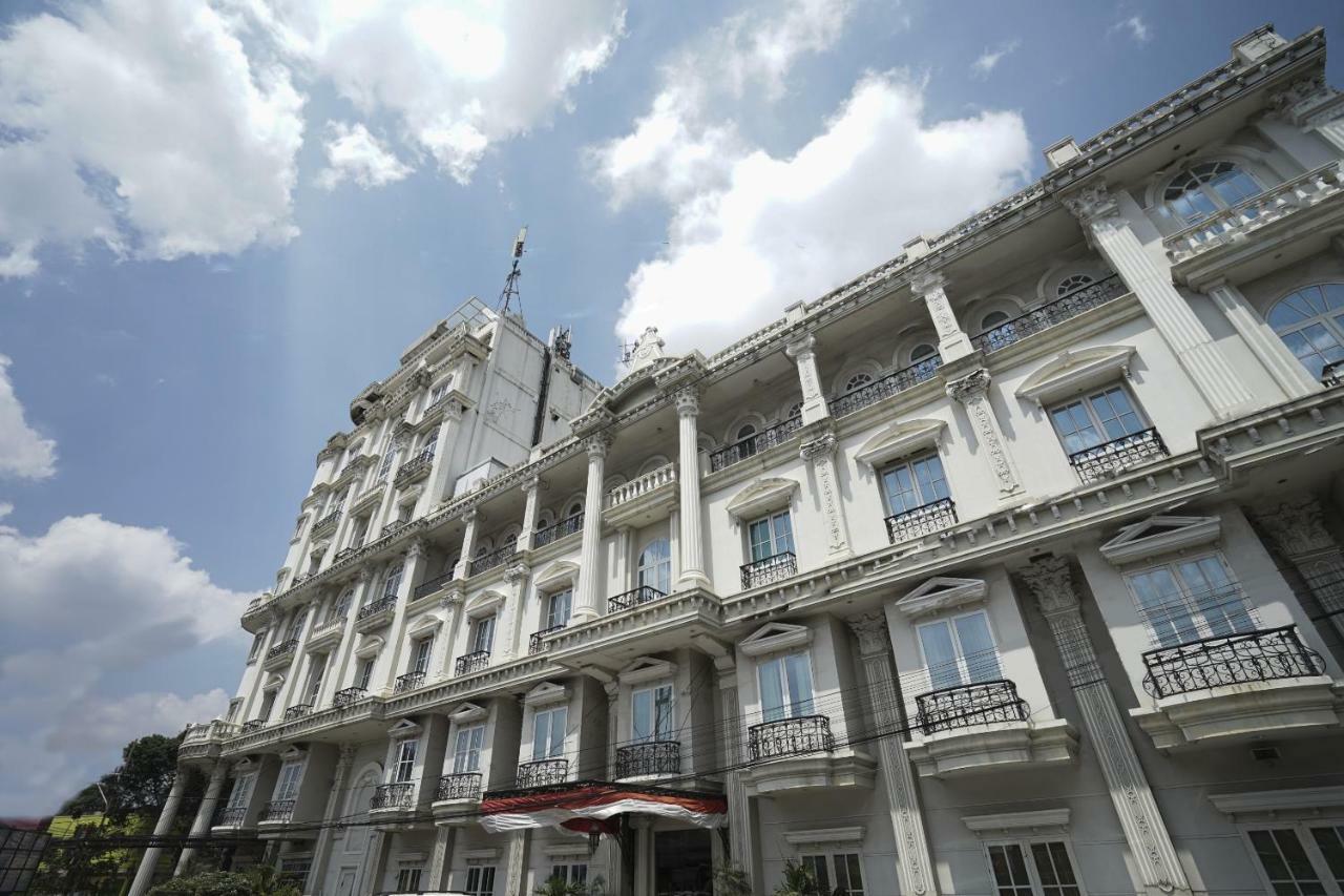 Capital O 1128 Hotel Imara Palembang Eksteriør bilde