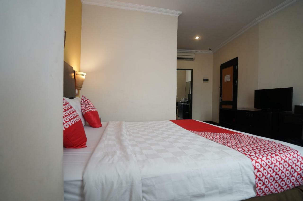 Capital O 1128 Hotel Imara Palembang Eksteriør bilde