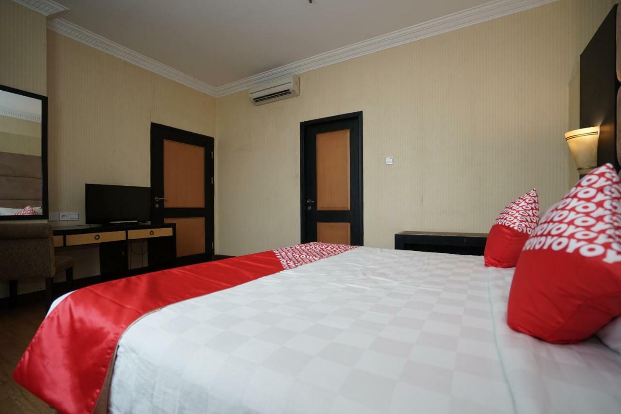 Capital O 1128 Hotel Imara Palembang Eksteriør bilde