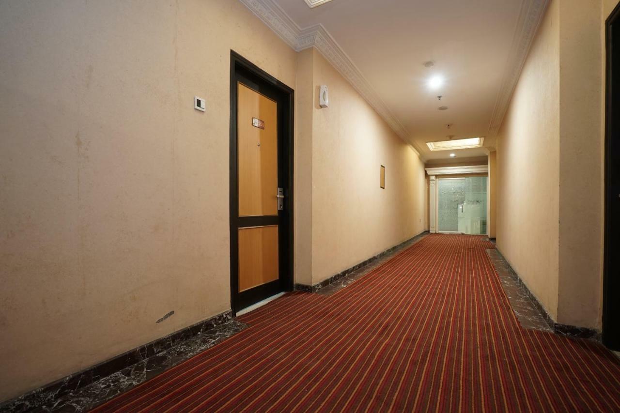 Capital O 1128 Hotel Imara Palembang Eksteriør bilde