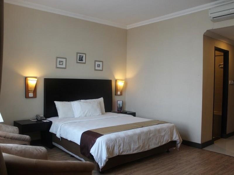 Capital O 1128 Hotel Imara Palembang Eksteriør bilde